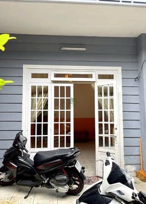 Cho thuê nhà nguyên căn 2 phòng ngủ đường nguyễn an ninh full nội thất