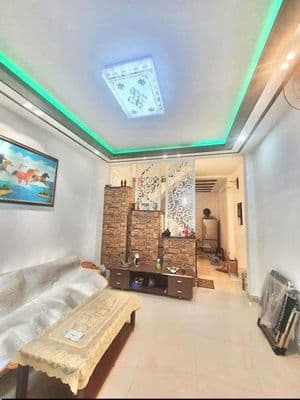 Cho thuê nhà Hẻm Tỉnh lộ 10 4pn có nội thất