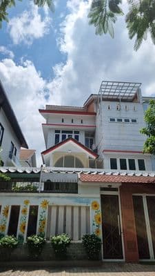 Chính chủ cho thuê nhà mặt tiền gần Hoàng Quốc Việt, Q7