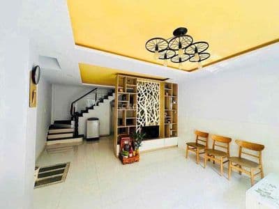 Hạ 450tr còn 3.75 tỷ - bán nhanh nhà 2 tầng - 37m2 - ngay hiệp phú