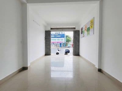 Mặt bằng đường Phạm Ngũ Lão, gần ngã 5 Chuồng Chó