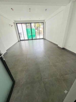 Cho thuê nhà 6 tầng, thang máy, hẻm tải , quận 11