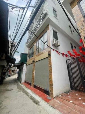 Ô tô đỗ cổng Minh Khai, ngõ nông, thông KD, 2 thoáng, 36m*5T, 8,5 tỷ.