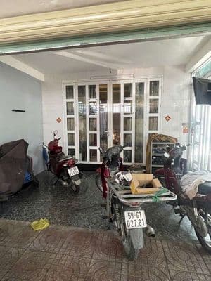 Nhà hẻm xe tải 6m cách đường lớn 8m, KDC An Sương chợ cây Sộp