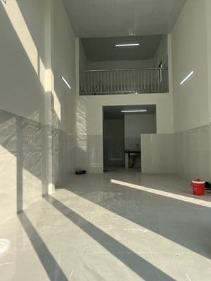 Cho thuê nhà và đất mặt tiền (nhà 60m2 đất còn lại 160m2)