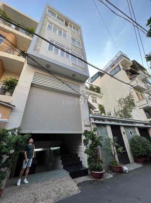 Ngang 5m, hơn 550m2 có thang máy – số 322 an dương vương, quận 5.!