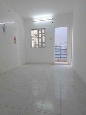 Bán nhà ngay chợ thiếc q11 hẻm đẹp