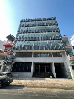 Tòa nhà mới xây mặt tiền trần quý kiên q2 ngay đảo kim cương
