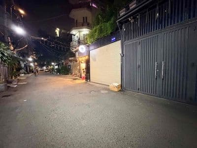 Không có căn thứ 2 - hẻm xe tải tránh gần bxmđ - sát mt - 44m2