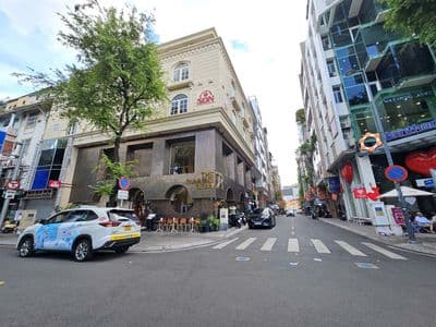 Góc Ngang 10m | 300m2 | Nguyễn Trung Trực - Lưu Văn Lang Phố đi bộ