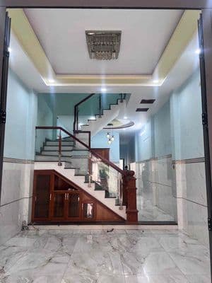 nhà 4x20m 3 tầng 4pn 3wc, hẻm xe tải gần Ngã Tư Gò Mây