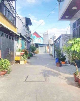 Nhà 2 mặt tiền_4,3x20_hẻm xe hơi_nguyễn ảnh thủ gần ngã tư nước đá q12