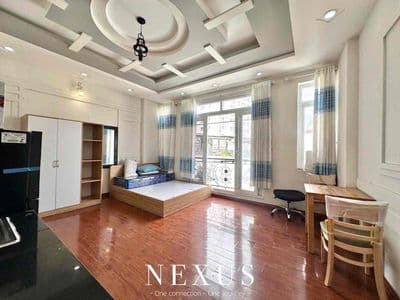 Studio ban công mới- full nội thất, máy giặt riêng- phan xích long