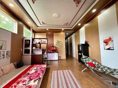 Cho thuê căn hộ 2 pn full nội thất có ban công đường hùng vương