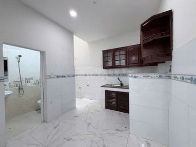 Nhà 2 tầng 96m2 Tân Bình, hẻm xe hơi 13 triệu