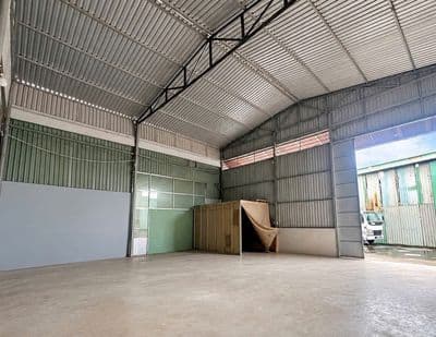 Cho thuê kho Phạm Hữu Lầu – 250m² – sân rộng – xuất hóa đơn VAT