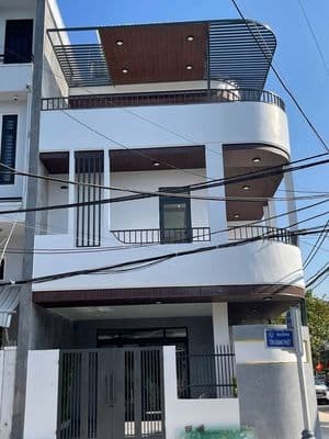 Siêu villa hồ bơi góc 2 mặt tiền - phố biển - sơn trà