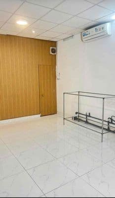 Cho thuê nhà mặt tiền tiện làm văn phòng đại diện