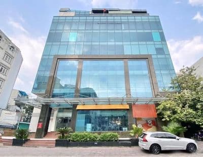 Building mới xây góc 2mt khu sân bay - 2.500m2 sàn hầm 5l giá tốt