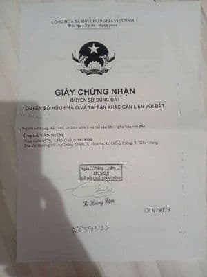 cần bán gấp nhà một chết một lầu