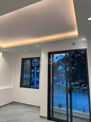 Bán nhà mặt tiền 4.4x9.5m Phạm Hùng P4 Q8 kinh doanh tốt