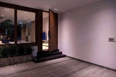 Cho thuê nhà 3 tầng mới 100% : đường hoàng sỹ khải