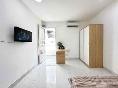 Penhouse 2pn thang máy 105m2