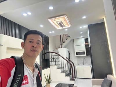 Nhà đẹp gần phố – 5 tầng – cách ô tô chưa đến 100m – sổ đỏ chính chủ