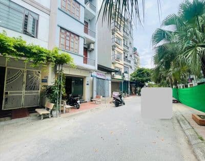 Bán nhà liền kề Lê Trọng Tấn, ô tô đỗ cửa, tiện ích đầy đủ