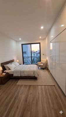 Bán nhà 40m² x 6 tầng, thang máy, Phúc Lợi - Long Biên