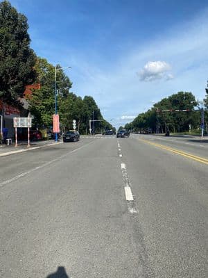 Cho thuê mb 8x 25, giá 15tr/tháng