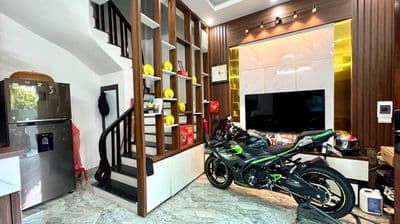Bán nhà Ngọc Thụy full nội thất 31m2