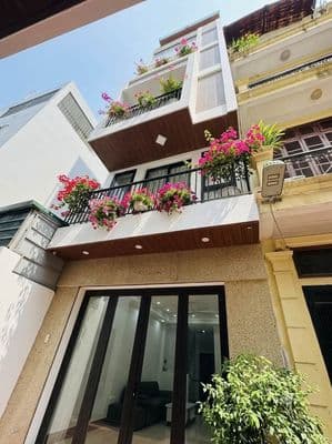 Nhà Hồng Tiến, Bồ Đề, 7 tầng thang máy, full nội thất