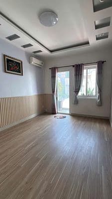 Nhà nc mới đẹp 3 lầu st 5pn 5vs trươngg chinh p11 tân bình