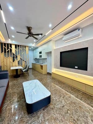 Bán nhà mới full nội thất 45m² Việt Hưng, gần Big C