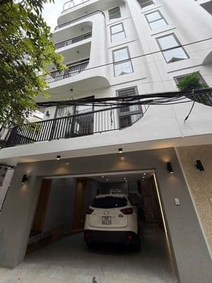 Nhà mới 6 tầng thang máy, Gara, Full nội thất Long Biên <9 tỷ