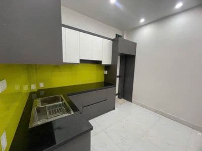 Bán nhà Phường Việt Hưng, 35m2, 4PN, gần ô tô