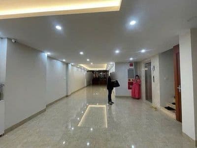 Cho thuê tầng 2 nhà mặt ngõ 2 ô tô tránh nhau Lý Nam Đế, Hoàn Kiếm