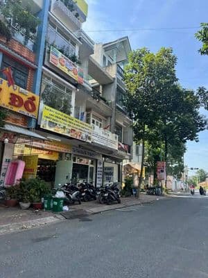 Mặt tiền Võ Thị Sáu, Dĩ An, Kinh doanh