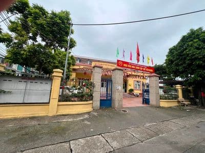 Bán nhà Yên Ngưu, 35m2, 3 tầng, hơn 3 tỷ