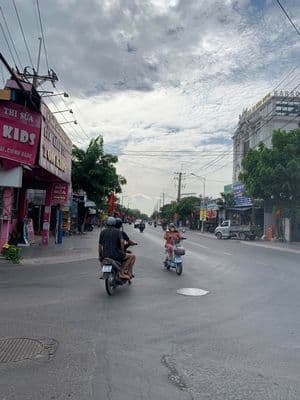 Bán đất tặng nhà cấp 4 đường 22/12 an phú, sổ hồng riêng, 6x25 (150m²)