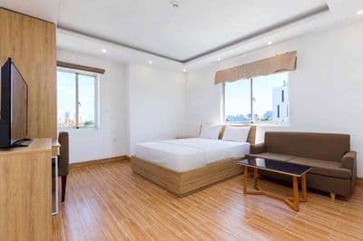 Cho thuê căn hộ dịch vụ mặt tiền phú nhuận