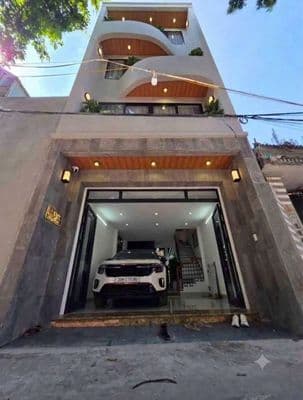 Nhà mới 80m² có thang máy, ô tô đỗ cửa tại Thanh Trì