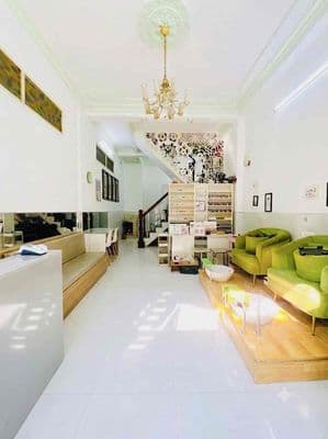 2 tầng kiên cố - ngang khủng 8m - sát mặt tiền phan huy ích-hẻm 6m