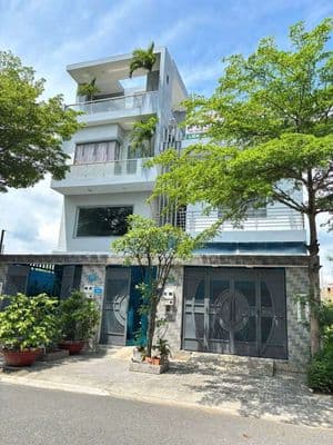 Bán nhà và 18 phòng trọ