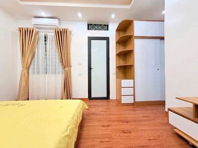 Bán nhà mới xây đủ nội thất Hai Bà Trưng, 5 phút lên Vincom Bà Triệu