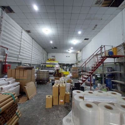 Xưởng 8x50 ,Trần cao, xe tải vào xưởng ok gần MẶT TIỀN NGUYỄN VĂN QUÁ