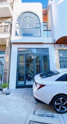 Nhà lầu mới 2 phòng hẻm 38 Mậu Thân