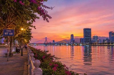 Bán đất giá rẻ tặng nhà ngay lõi du lịch