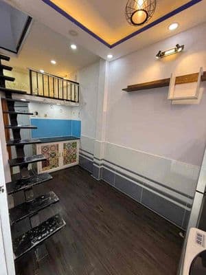 4.5 triệu - phải nhanh ạ Nhà nguyên căn Tân Phú Hẻm Phạm Ngọc - Tân Qu